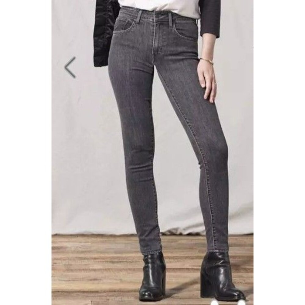Denizen Levis Size 30X32 Women’s Curvy Skinny Black Jeans Dark Wash Low Rise
